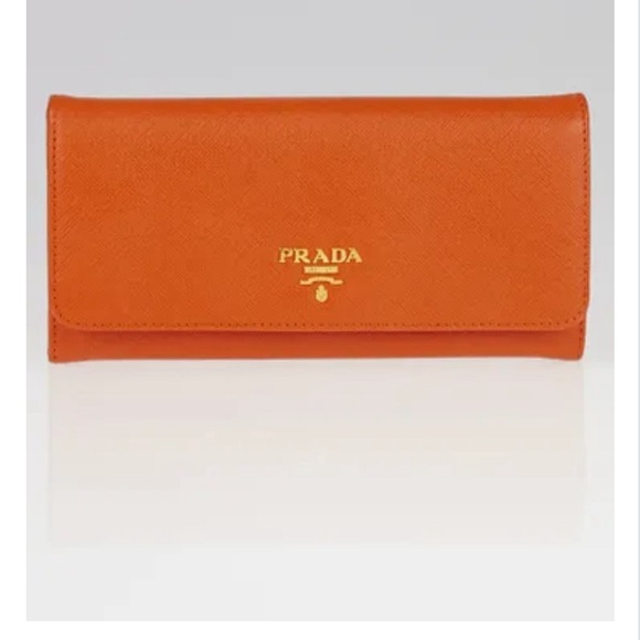 Prada Large Saffiano Leather Wallet - Picture 1 of 10